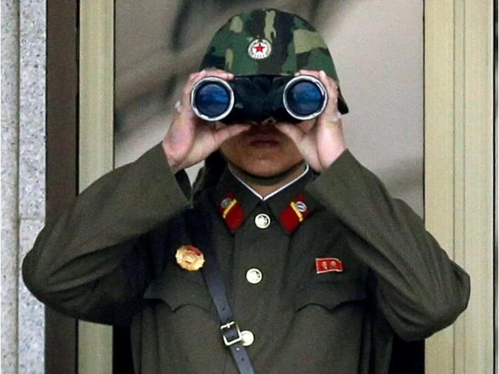 Şimali Koreya əsgərləri yenidən müharibədədir: Rusiyada təlim keçirlər