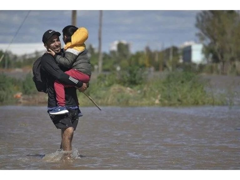 Argentinada daşqın: Ölənlərin sayı 13-ə yüksəldi