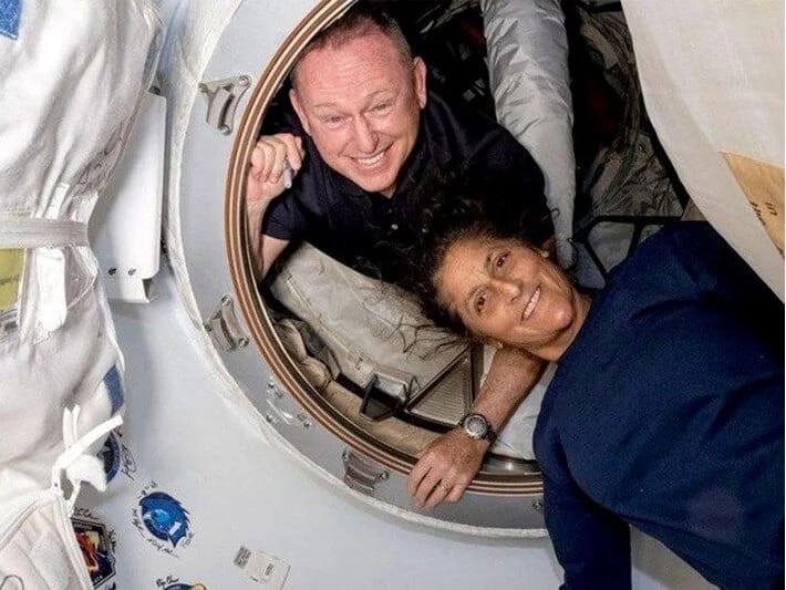 Muskdan astronavtlarla bağlı şad xəbər: Onları bir neçə həftəyə geri qaytaracağıq