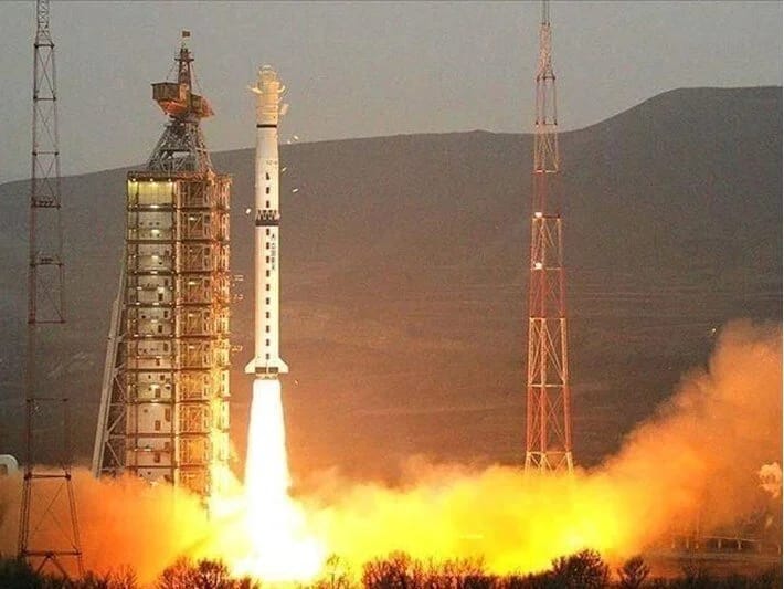 Çin yeni peyklərini buraxır