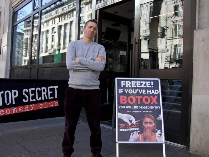 Komediya klubundan maraqlı qadağa: Botoks etdirənlər girə bilməz