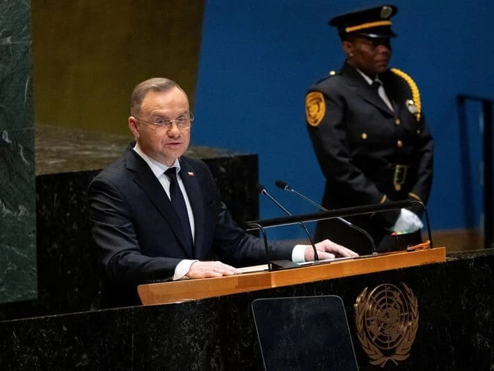 Polşa prezidenti Dudadan maraqlı açıqlama: ABŞ bizim torpağımızda nüvə silahı yerləşdirməlidir