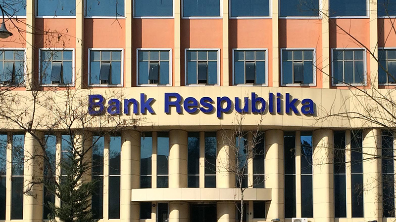 “Bank Respublika“ batır? - Vətəndaşların bankdakı pulları əriyir, hesabatlar gizlədilir...