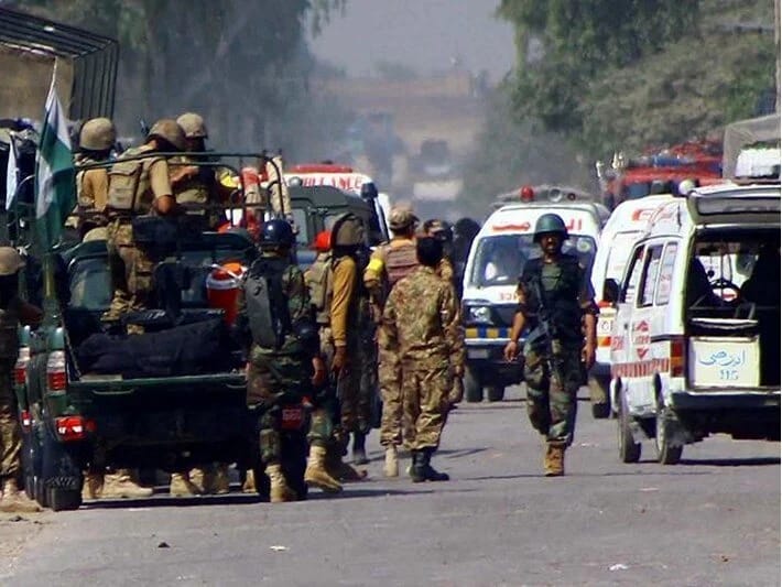Pakistanda bombalı hücum: 5 təhlükəsizlik işçisi həyatını itirdi
