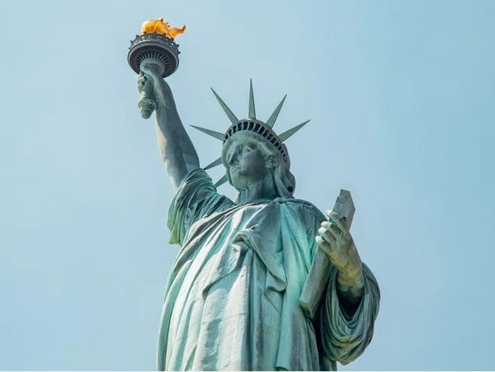 Fransa hədiyyəsini istəyir: Azadlıq heykəlini geri verin