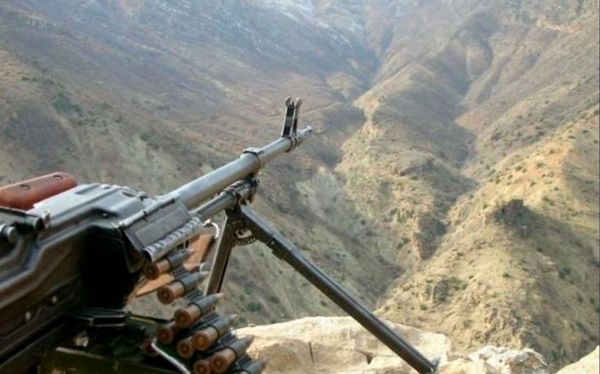 Gecə ərzində Azərbaycan Ordusunun mövqeləri müxtəlif istiqamətlərdən atəşə tutulub