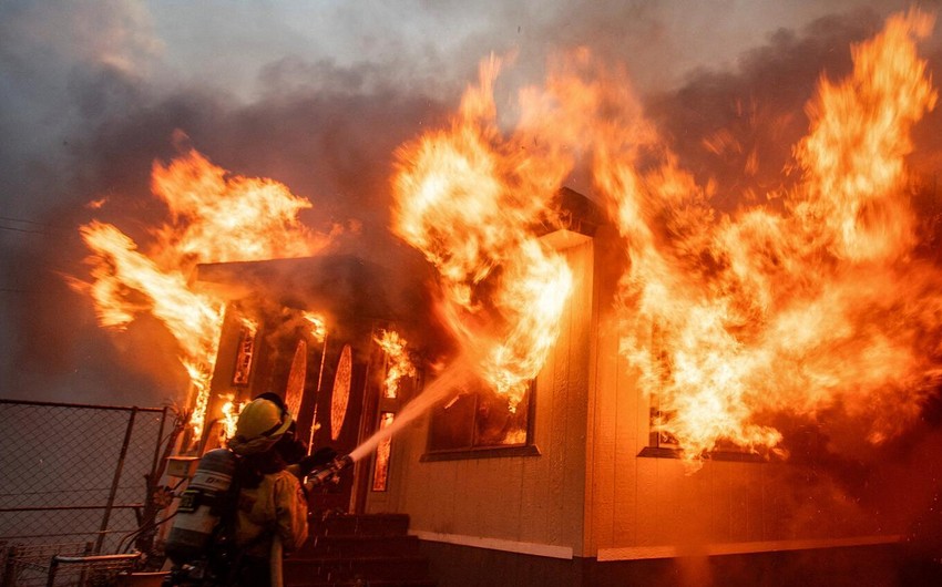 Rusiyanın İrkutsk vilayətində fərdi evdə baş vermiş yanğında 4 nəfər ölüb