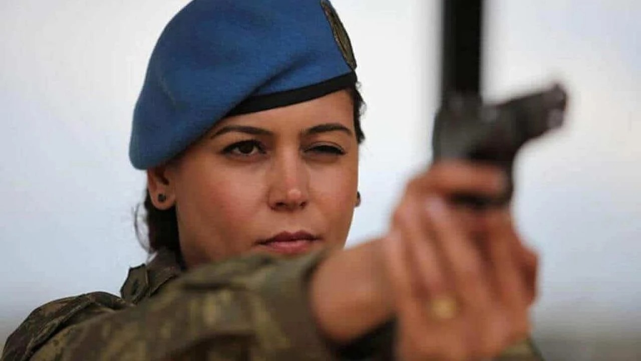 Bu ölkədə qadınlara da hərbi xidmət məcburi oldu