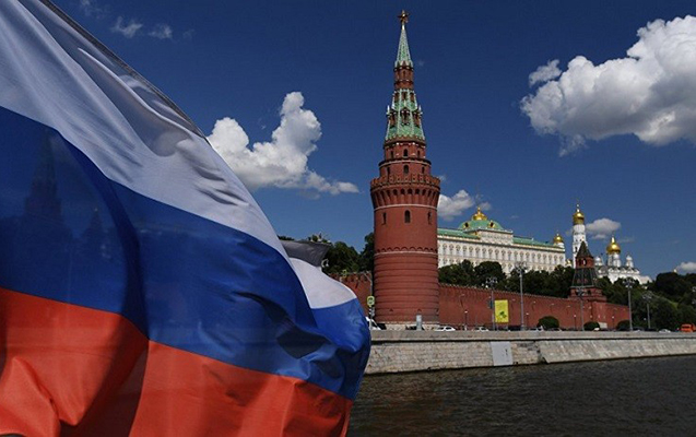 Rusiyada vətəndaşlıq alanların sayı iki dəfə azalıb - RƏSMİ