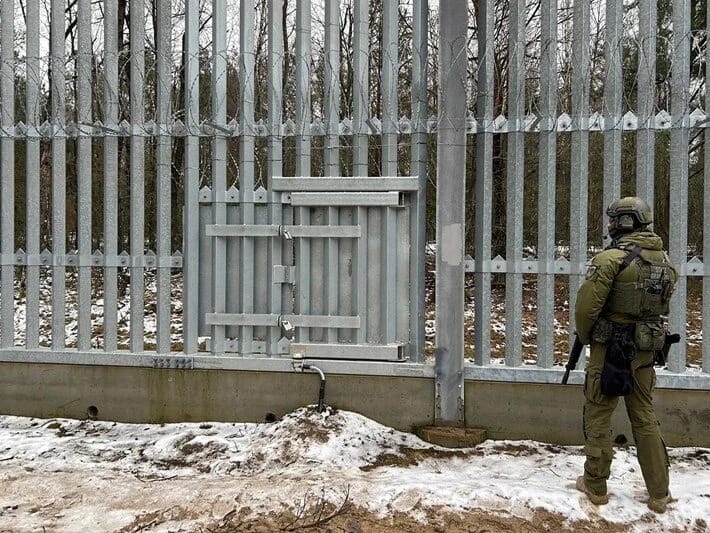 Polad divar möhkəmlənir: Sığınacaqla bağlı müraciətlər dayandırılacaq