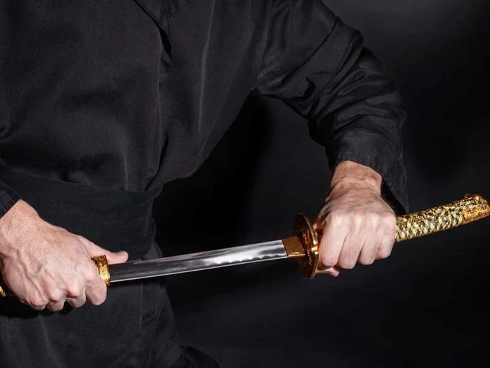 İngiltərədə ninja qılınc qadağası başlayır