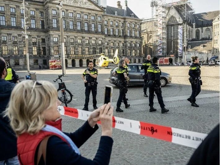 Amsterdamda bıçaqlı hücum: 5 yaralı, 3-ü ağır