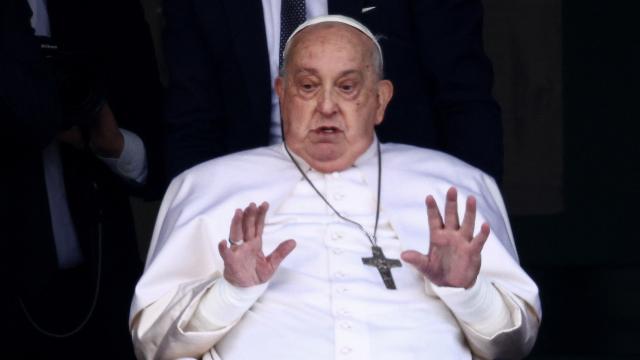 Vatikan: Papa əvvəlki kimi olmasa da hakimiyyətə qayıdacaq