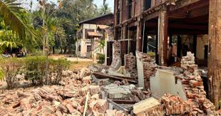 Myanmada güclü zəlzələdə ölənlərin sayı 2 000 nəfəri keçdi