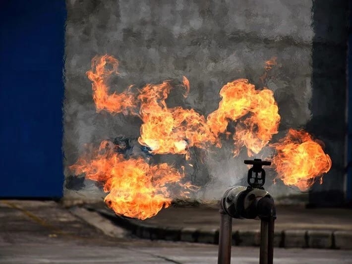 Malayziyada təbii qaz partlayışı: 112 nəfər xəsarət alıb