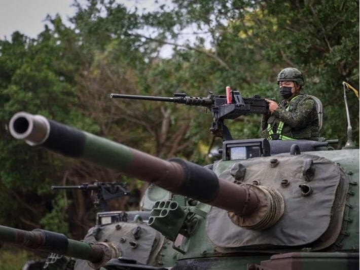 Çin Tayvan ətrafında hərtərəfli hərbi təlimlərə başlayıb