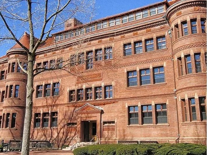 Harvard Universitetinə 9 milyard dollar ianə ilə bağlı araşdırma