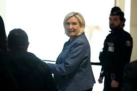 Tramp Marin Le Penə azadlıq tələb etdi