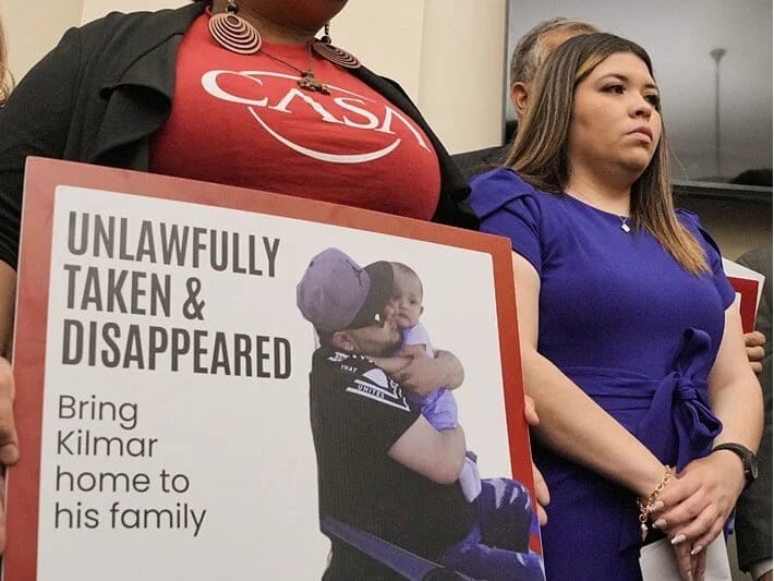 Ali Məhkəmə: Səhvən Salvadora göndərilən miqrant ABŞ-a qaytarılmalıdır