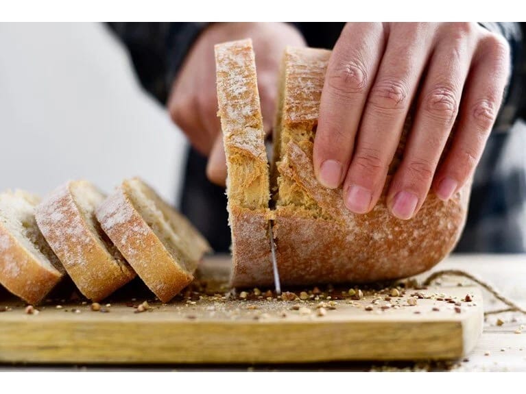 Hər gün çörək yeyəndə nə baş verir?