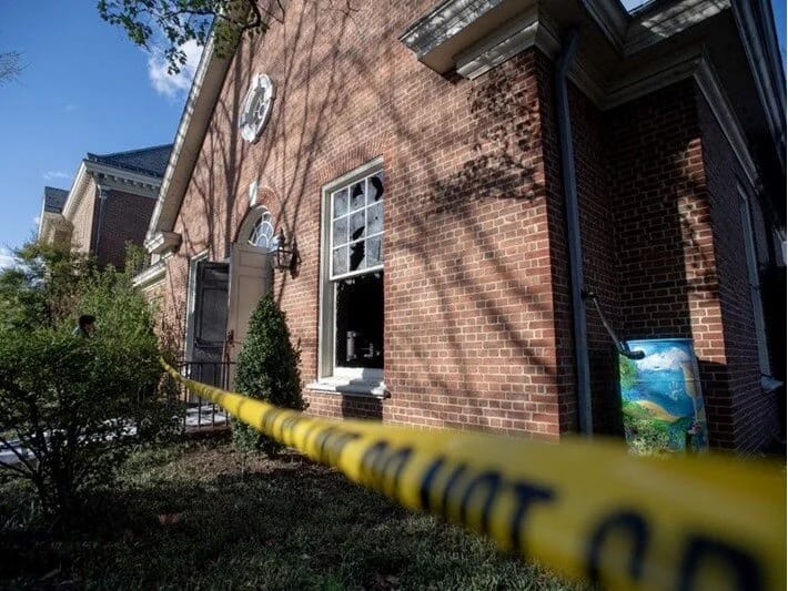 ABŞ-da qubernatorun evi yandırılıb