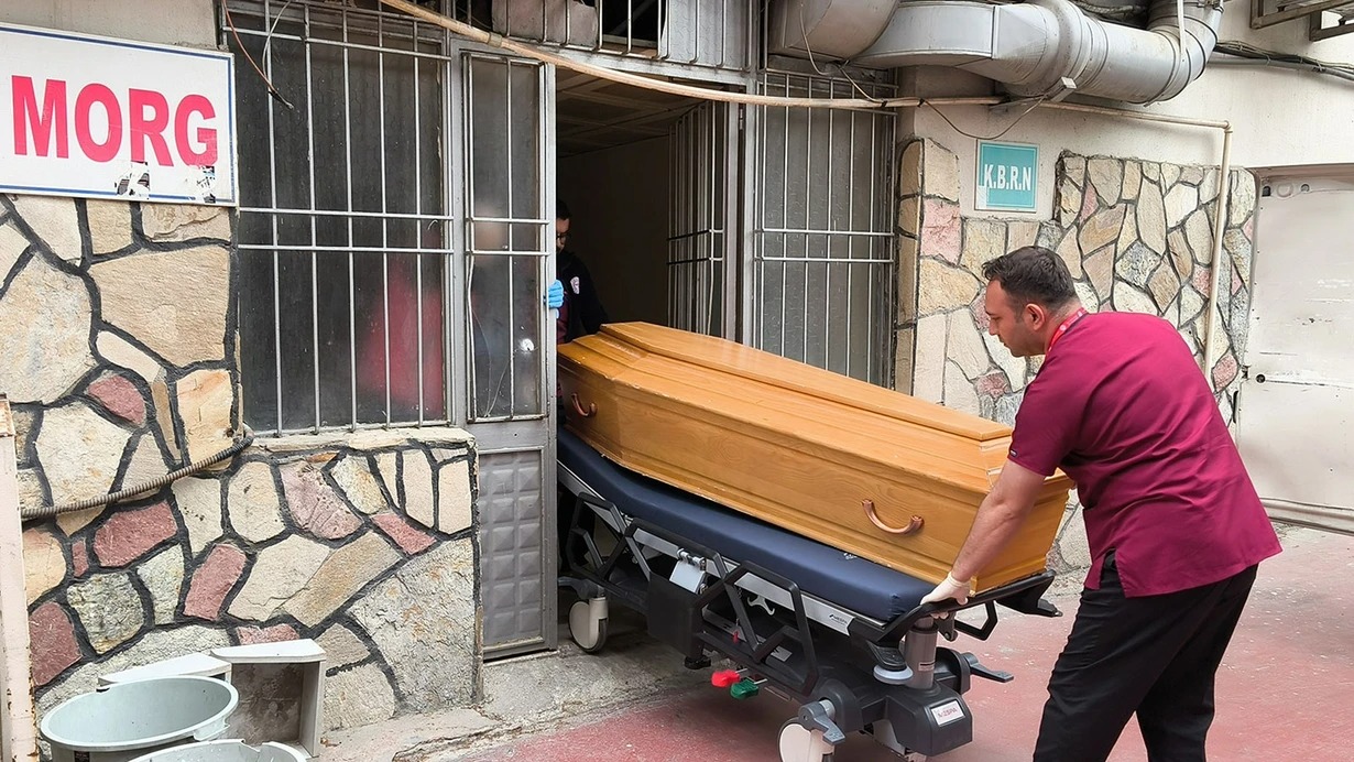 Türkiyədə keçmiş arvadının boğazını kəsərək öldürən şəxs həbs edildi