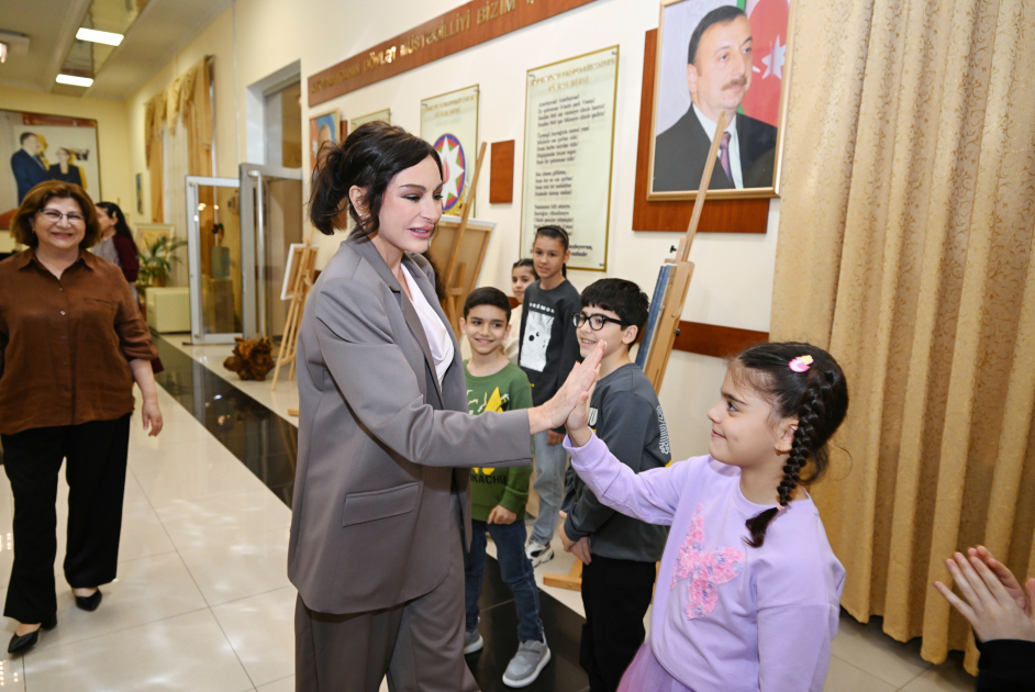 Mehriban Əliyeva və Leyla Əliyeva 1 saylı körpələr evi və 1 saylı uşaq evində olub