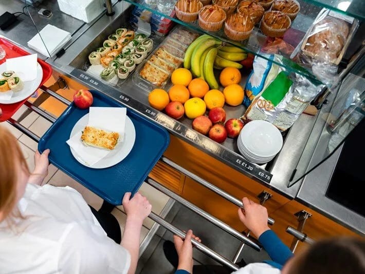 Məktəb yeməklərində duz və şəkər məhdudlaşdırılır