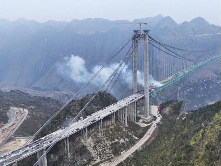 Dünyanın ən hündür körpüsü açılır: Çindən super layihə