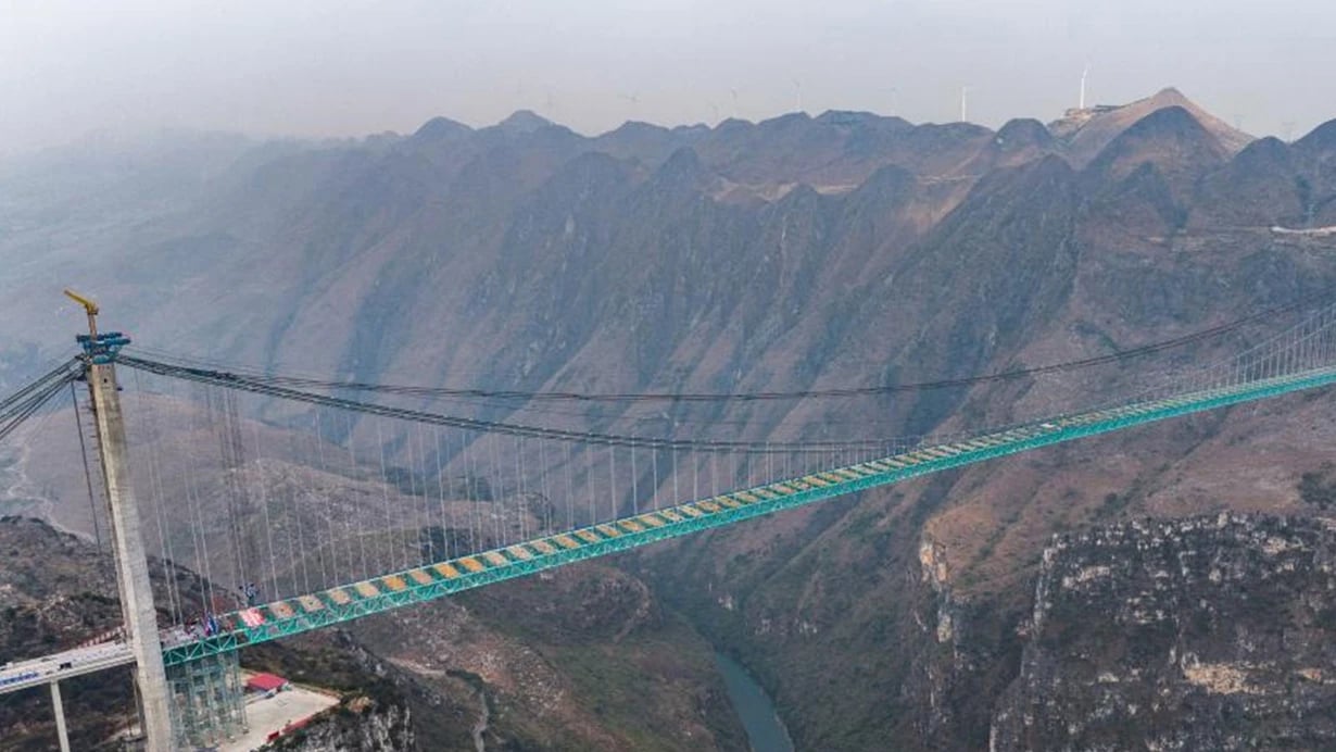 Çində dünyanın ən hündür körpüsü açılır