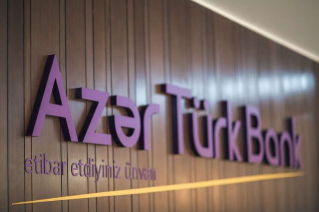 “Azər Türk Bank”ın işçisi vətəndaşın vəsaitini başqasının hesabına köçürdü, pul isə xərcləndi – VİDEO