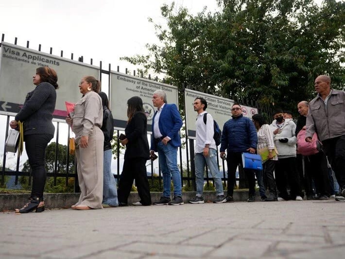 ABŞ viza müraciətlərində Qəzza ilə bağlı sosial medianı nəzərdən keçirəcək