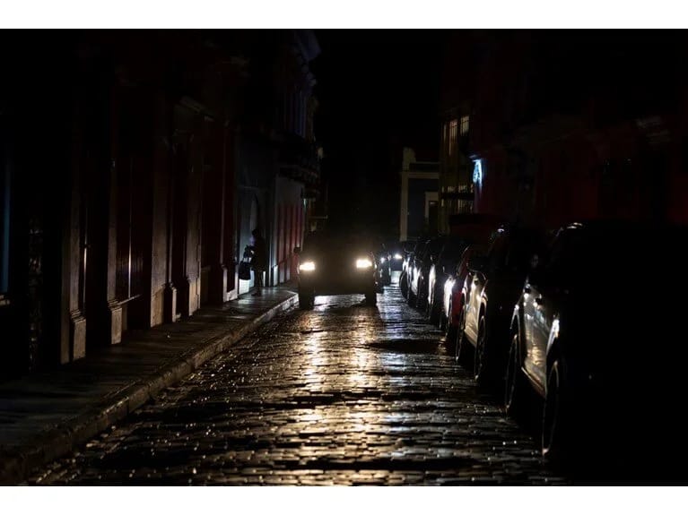 Puerto Riko qaranlığa qərq oldu: Elektrik kəsilməsi davam edir 