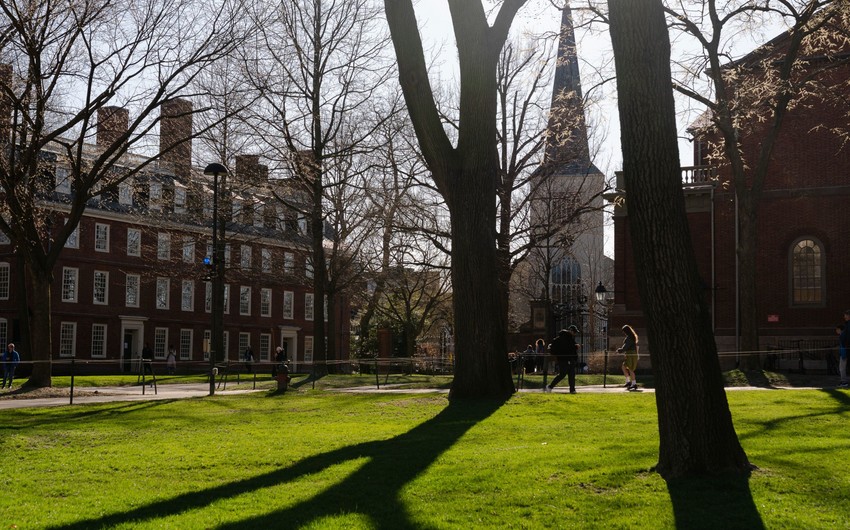 KİV: Tramp Harvardın daha 1 milyard dollarını kəsmək niyyətindədir