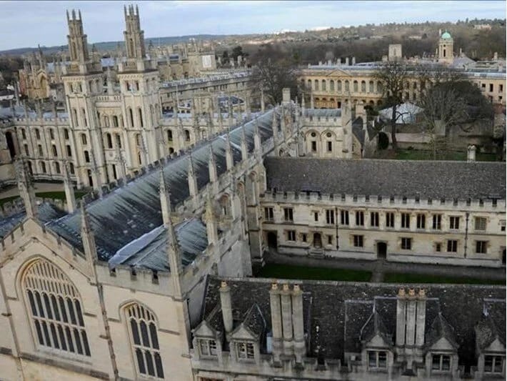 Oksfordda insan kəllə sümüyündən hazırlanmış fincanda içkilər verilirdi