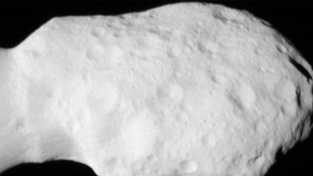 NASA qeyri-adi meteoritin yaxından çəkilmiş şəklini paylaşıb