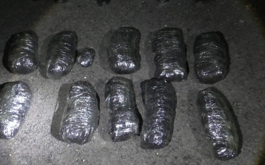 Lerikdə narkokuryerlikdə şübhəli bilinən şəxslər saxlanılıb