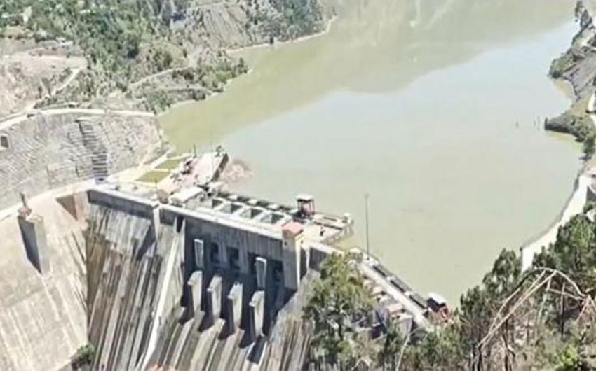 Hindistan Pakistan istiqamətində Hind çayının axınını bloklayıb