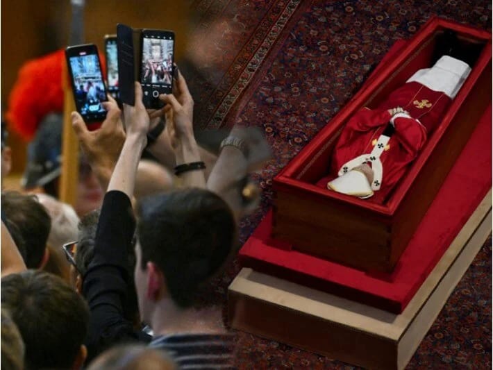 Papanın cəsədi ilə fotoşəkil çəkdirdilər