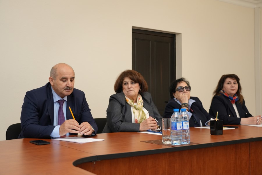 Ədliyyə Nazirliyi yanında İctimai şuranın sədri seçilib - FOTOLAR