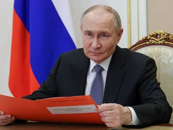 Putin Ukraynada atəşkəs elan etdi