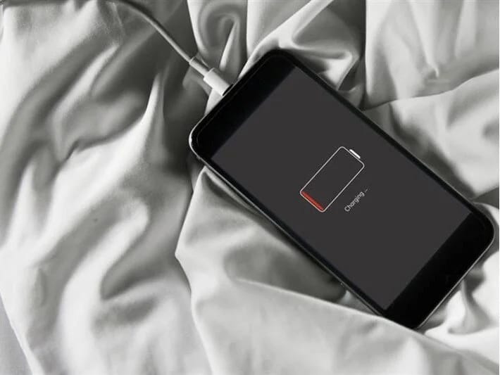 Telefonların enerji ehtiyacını tamamilə həll edəcək akkumulyatorun kütləvi istehsalına başlanılıb