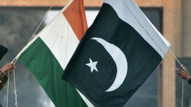 Hindistan hava məkanını Pakistan uçuşları üçün bağlayıb