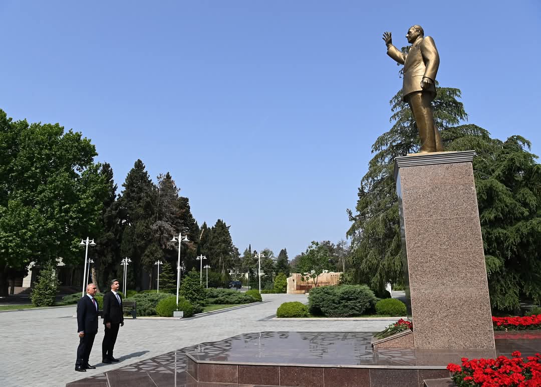 “Azərişıq” ASC-nin sədri Vüqar Əhmədov Naftalanda vətəndaşları qəbul edib