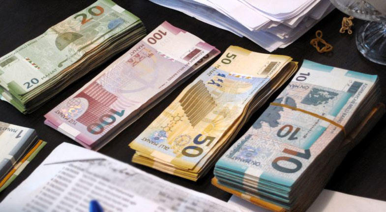 Bakıda makler 5 sahibkarın yarım milyonunu mənimsədi