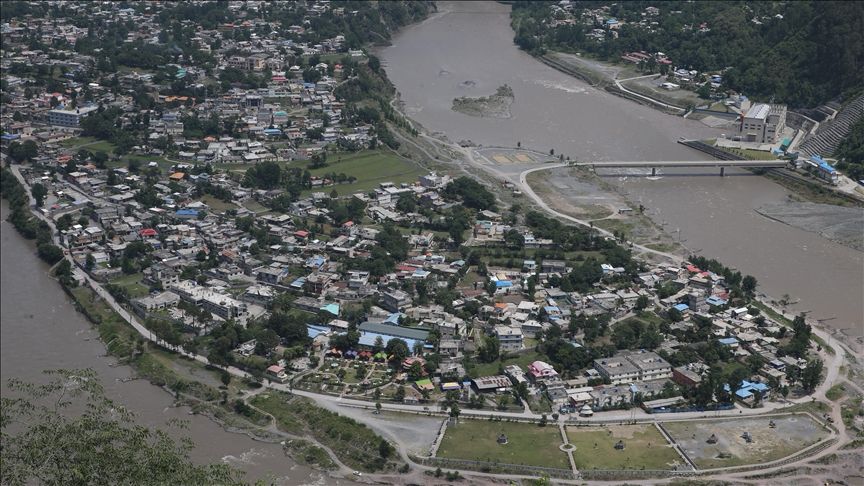 Cammu və Kəşmirdə gərginlik böyüyür - Sərhəddə yaşayanlara çağırış