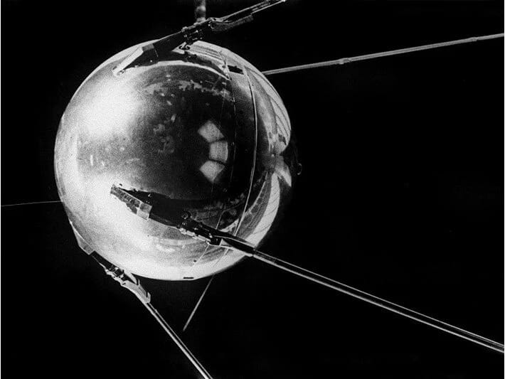 1972-ci ildə buraxılan sovet kosmik gəmisi nəzarətsiz şəkildə Yerə düşəcək