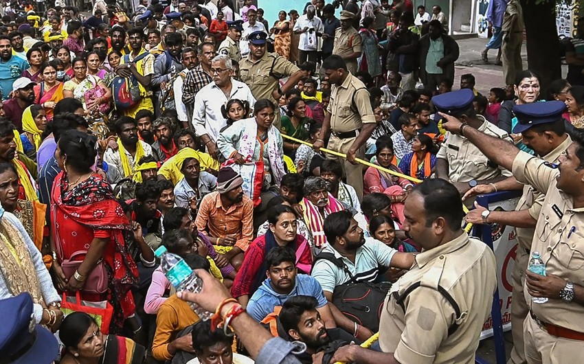 Hindistanda məbəd yanında basabas nəticəsində 6 nəfər ölüb, 50-dən çox yaralı var