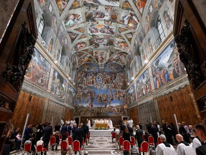 Vatikanda matəm başa çatdı: Gizlilik andı alındı, seçki başlayır