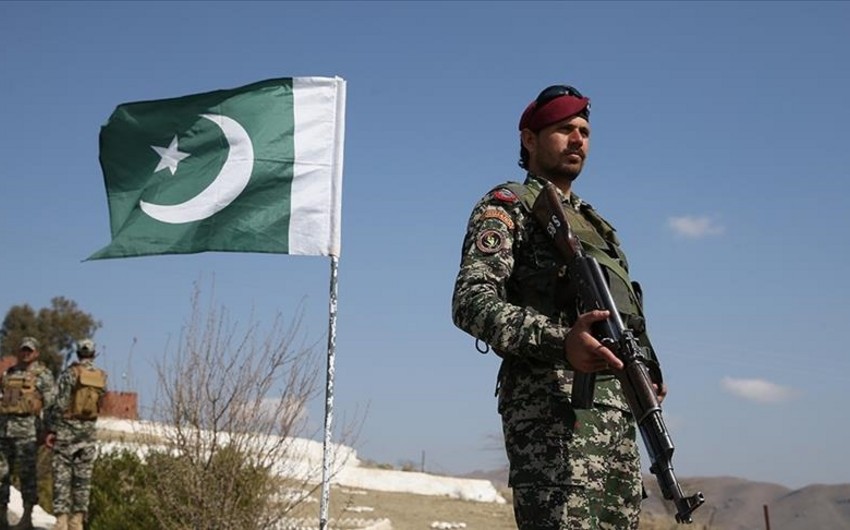 Pakistan Hindistana cavab zərbələri endirib, hədəflər vurulub